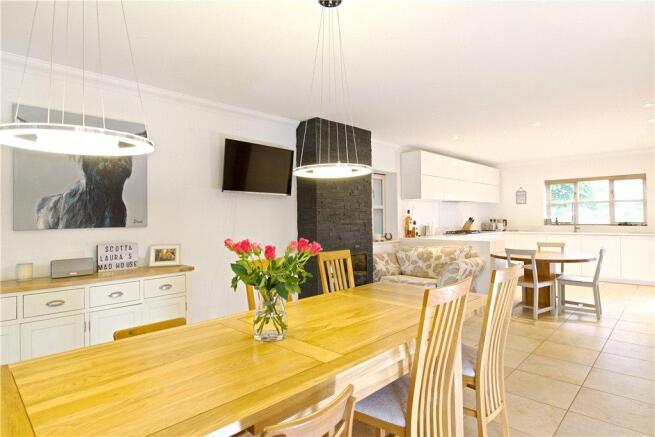 Kitchen/Dining