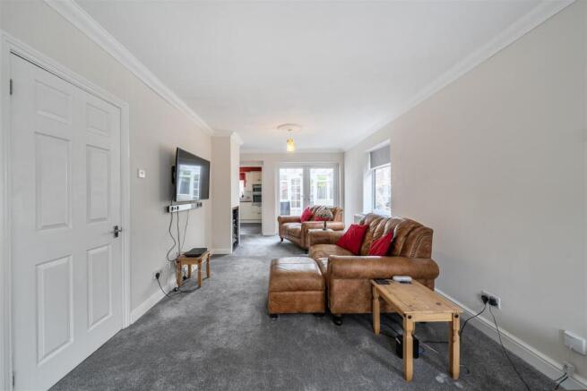 Living/Dining Area