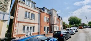 Flat 12, 125 127, Bell Hill Road, St George, Bristol BS5 7NQ