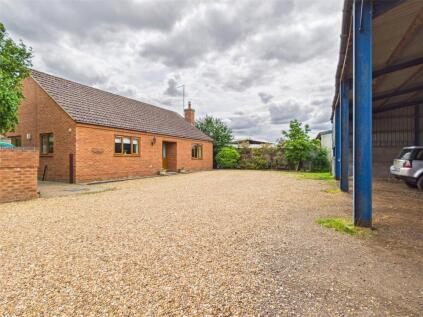 Carlow Road, Ringstead, Northamptonshire, NN14