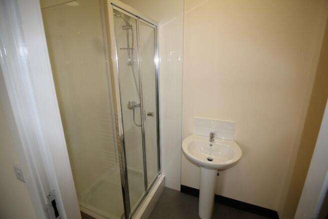 Shower (c)