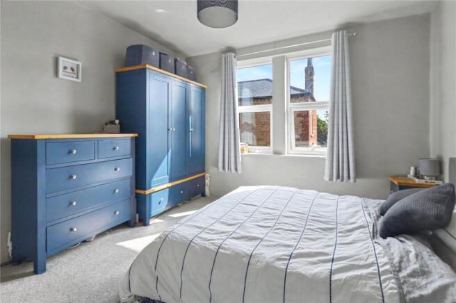 3 bed Terraced for sale Image 12
