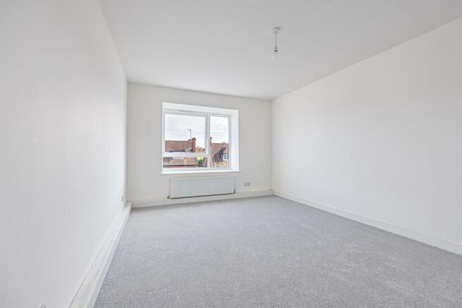 flat-station-approach-cheam-215.jpg