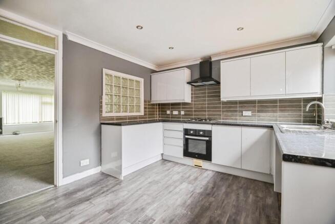 3 bed Terraced for sale Image 4