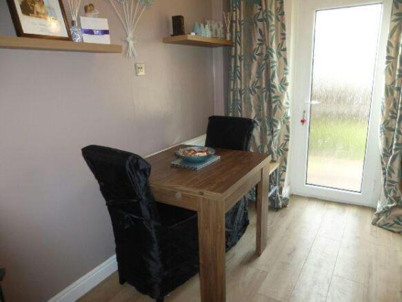 Lounge/ dining room