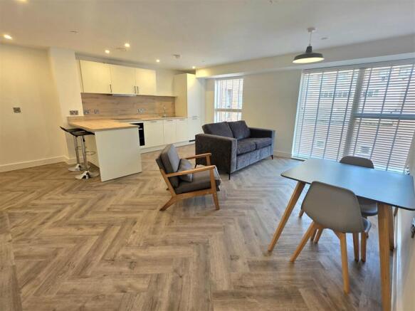 Living/Kitchen/Dining
