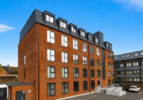 6, Pembury Apartments, Fairfield Road, Brentwood CM14 4GS