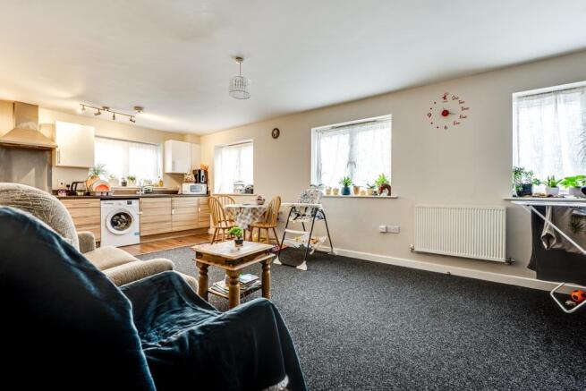 Flat 7 Charles Court, Railway View, Kettering -7.j