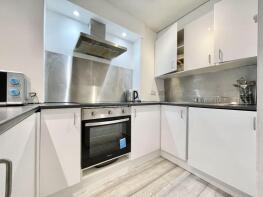 Flat 18, 40 Pennington Court, The Highway, London E1W 2SD