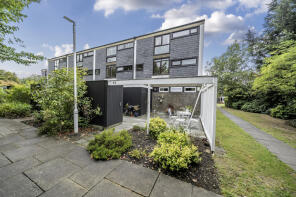 64, Edinburgh Gardens, Windsor SL4 2AW