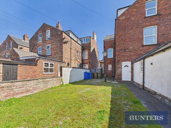 2 bed Apartment for sale Image 12
