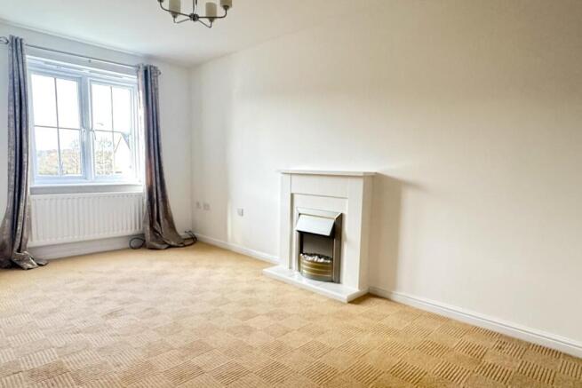 Living room 21.jpg
