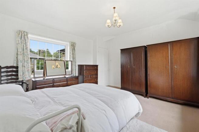 Swanscoe Avenue, Bollington, SK10 5NF photo 4