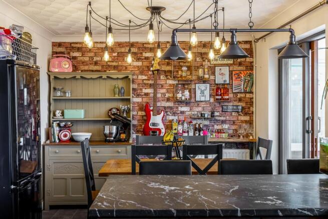 58 Austendike Road (Weston Hills)-25.jpg