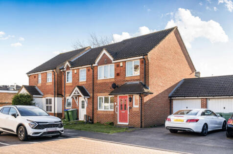 Byron Drive, Erith, DA8