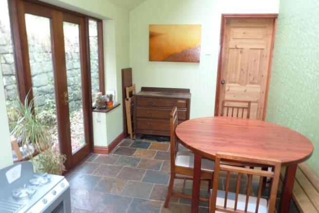 GARDEN ROOM
