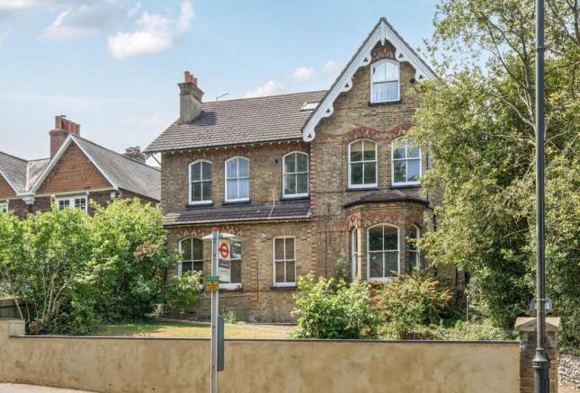 1313593-2-685e9c1...