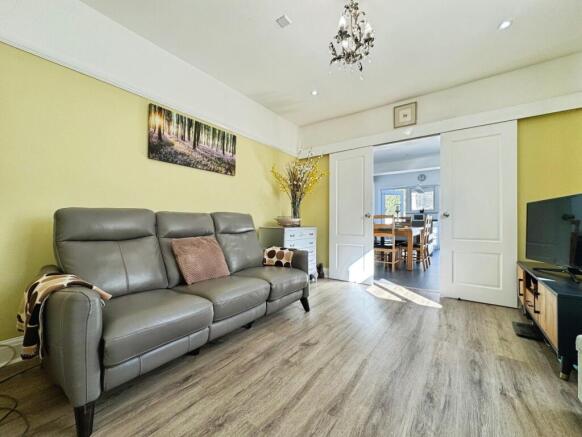 West Wycombe Road, High Wycombe, Buckinghamshire photo 3