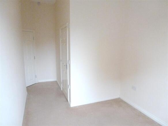 2 bed Flat to rent Image 8