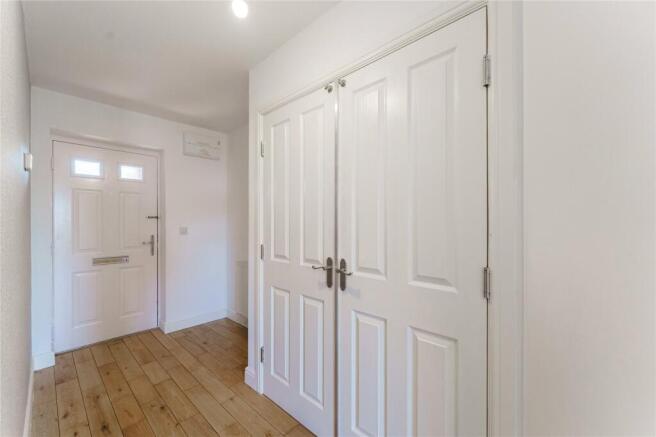 3 bed Town House for sale Image 7