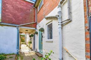 5, Rockhall Cottage, High Street, Uckfield TN22 1HT