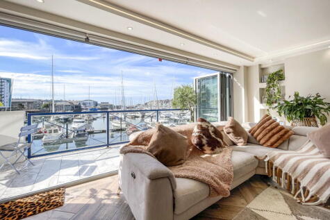 Mariners Court, Sutton Harbour, Plymouth, PL4 0BS