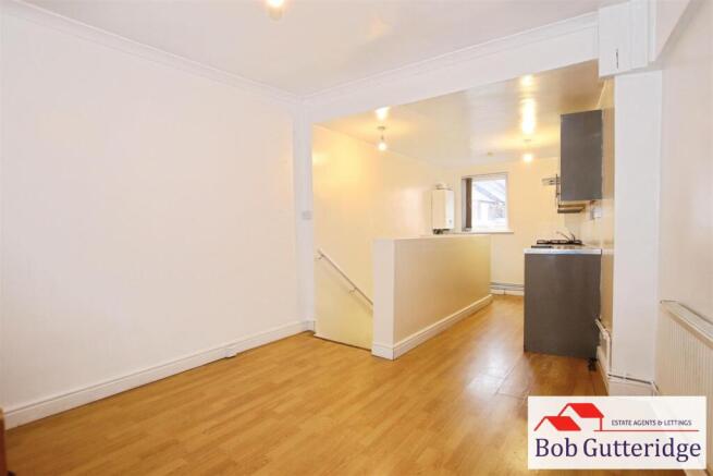 KITCHEN / LIVING / DINER