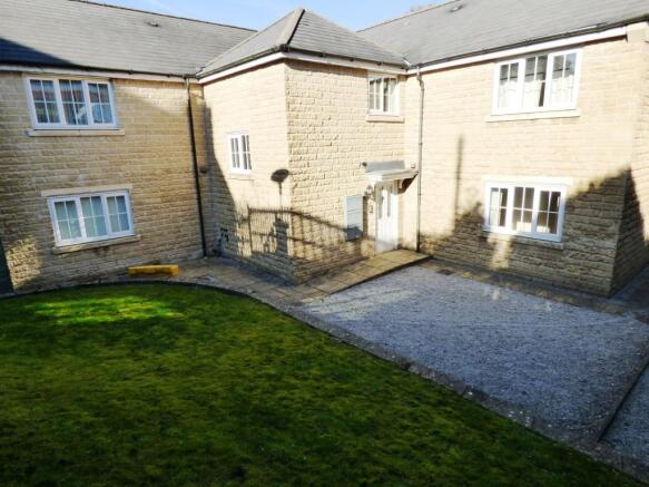 Rear/Entry