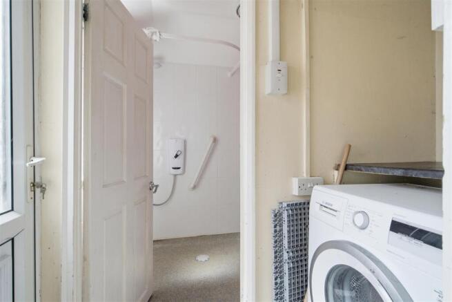 3 bed Terraced for sale Image 11