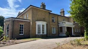6, 67 Beech House, Rayleigh Road, Brentwood CM13 1AT
