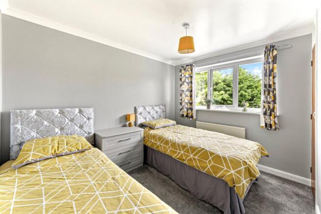 3 bed Semi-Detached for sale Image 8