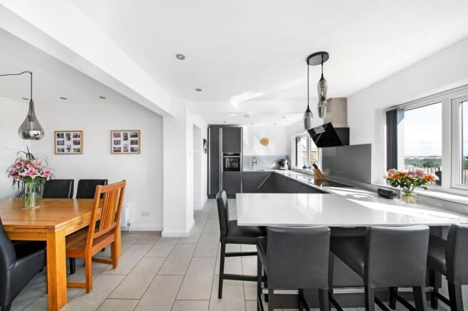 OPEN-PLAN DINING KITCHEN - KITCHEN