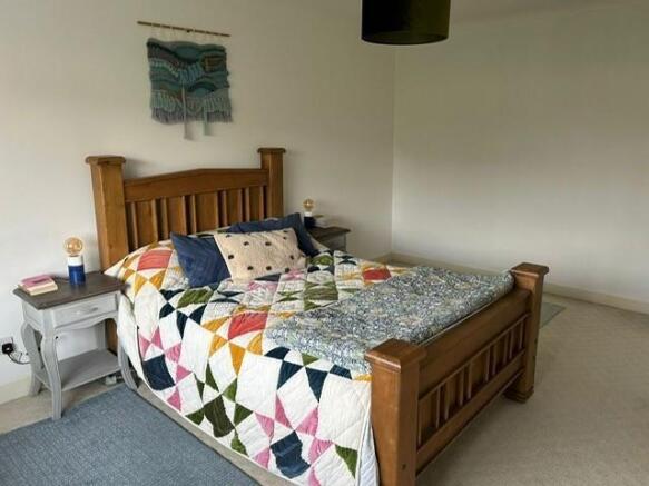 BEDROOM 3.jpg