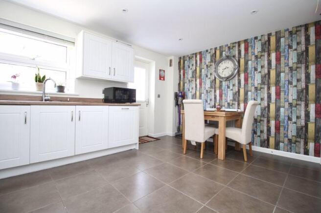 Kitchen/Breakf...