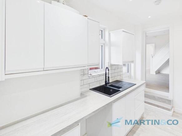 CAM02145G0-PR0092...