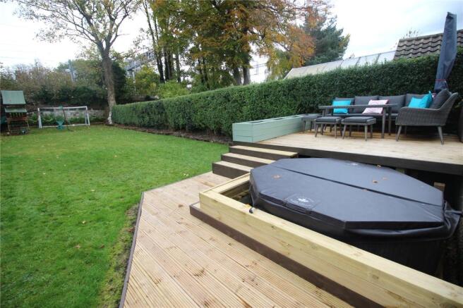 Hot Tub/Seating Area
