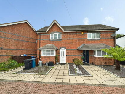 Burton Road, Alrewas, DE13 7BB