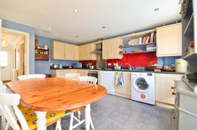 Kitchen.JPG