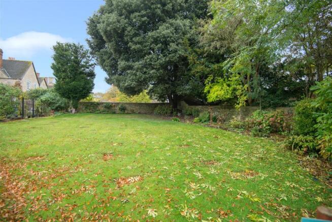 Communal Grounds