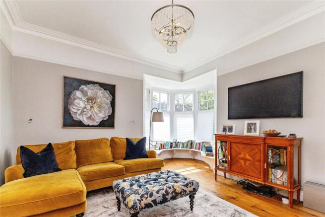 3 bed House for sale Image 4