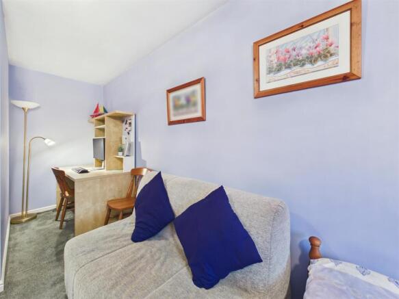 2 bed Apartment to rent Image 7