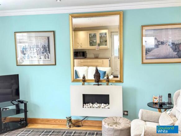 2 bed Detached Bungalow for sale Image 5