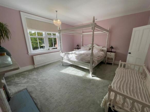 Pink & white bed.jpg