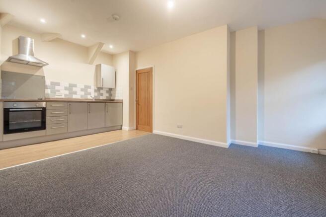 OPEN PLAN LIVING AREA