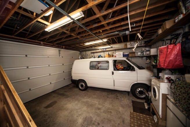 Huge Garage!