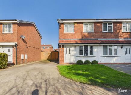 Crestwood Close, Stretton, DE13
