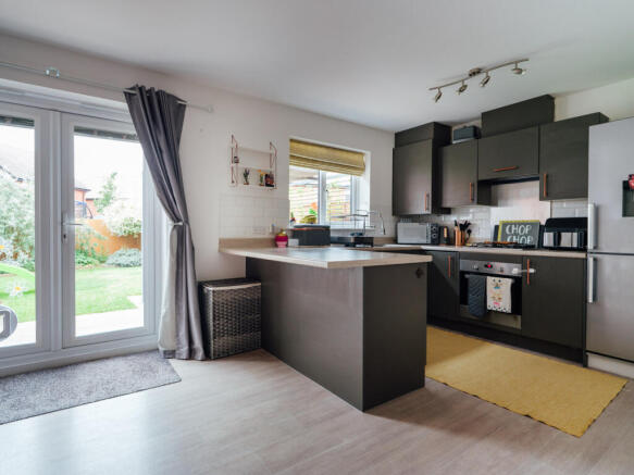 Kitchen / Dining Room