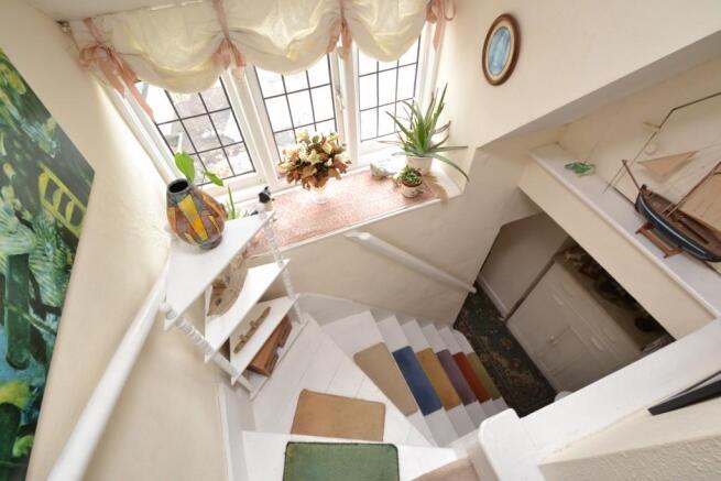stairs/landing