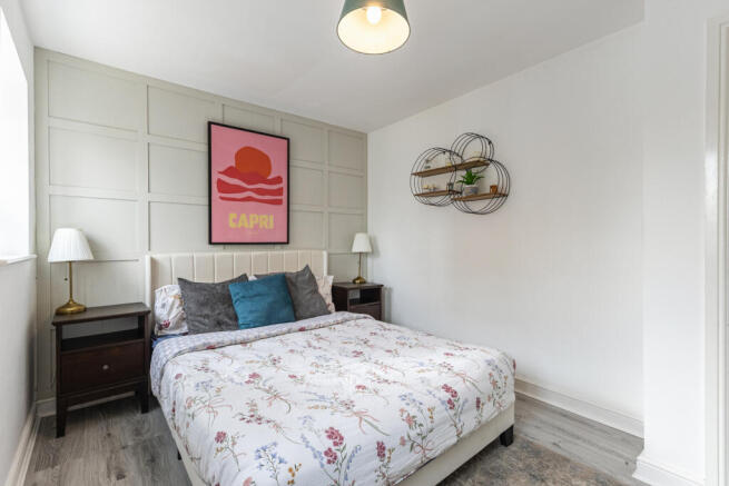 2 bed Flat for sale Image 7