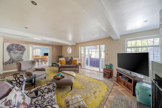 SITTING ROOM